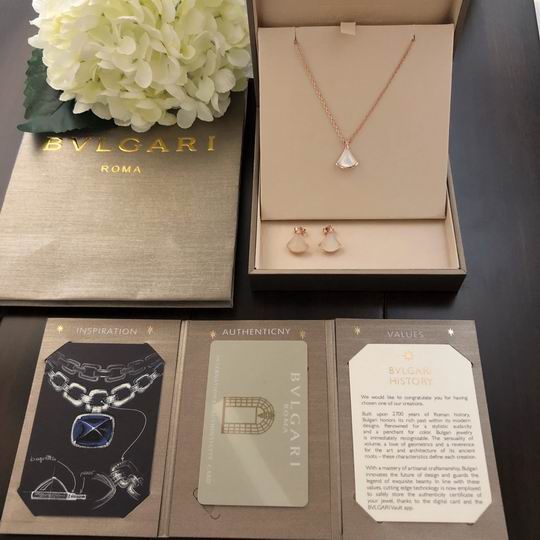 Bvlgari suits 04lyh16 (8)
